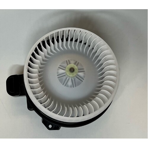 SUITS GENUINE DENSO  BLOWER FAN MOTOR SUITS TOYOTA CAMRY ASV50 AVV50 12> ACV40R AHV40R 06-12