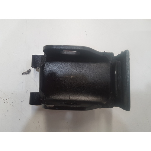 Mckay Front Engine Mount Kit for Holden V8 HQ HJ HX HZ WB Commodore VB VC VH VK VL Torana LH LX - Pair